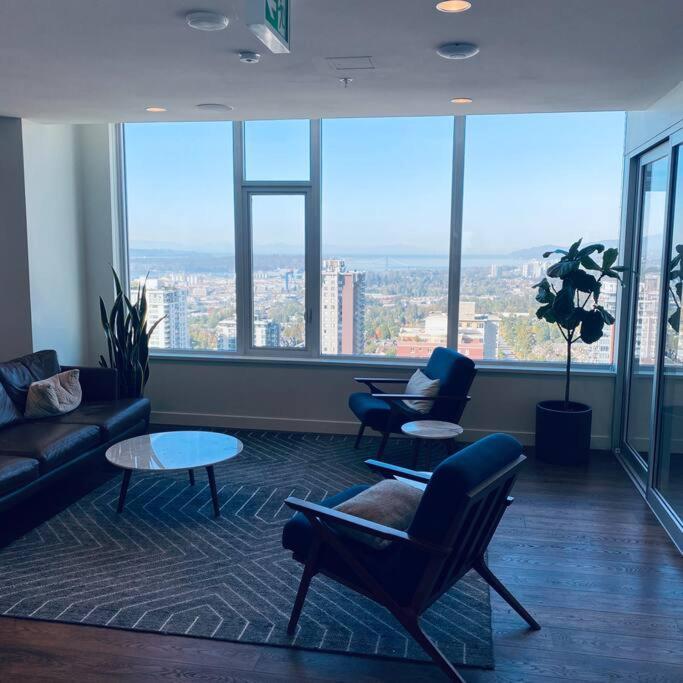 360º Rooftop Patio Views. Your-Home-Away-From-Home Северный Ванкувер Экстерьер фото